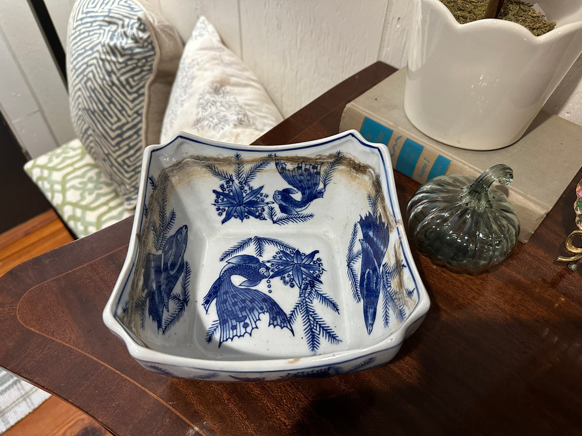 Blue & White Lotus-Shaped Bowl