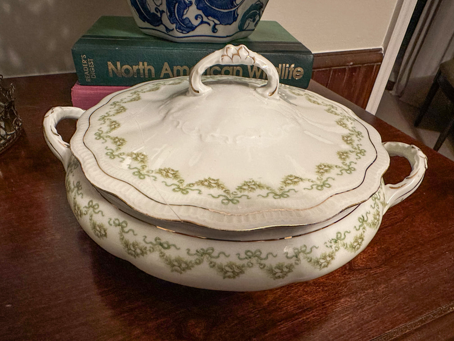 AP Austria Green Bow Tureen