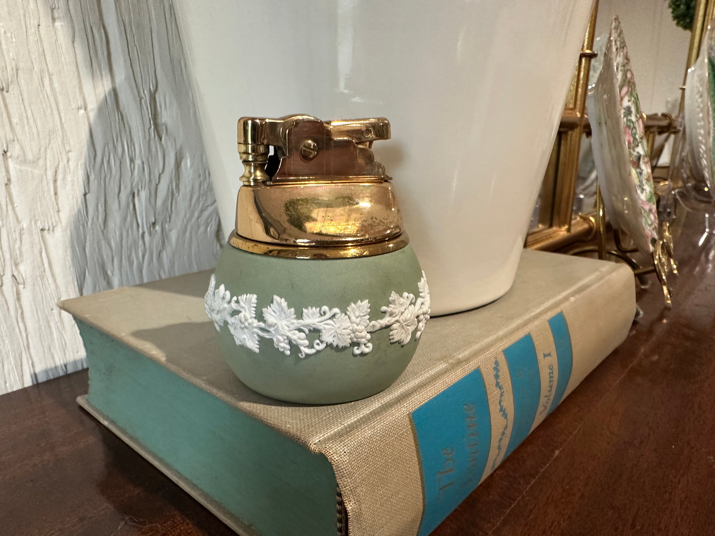 Green Wedgwood Lighter