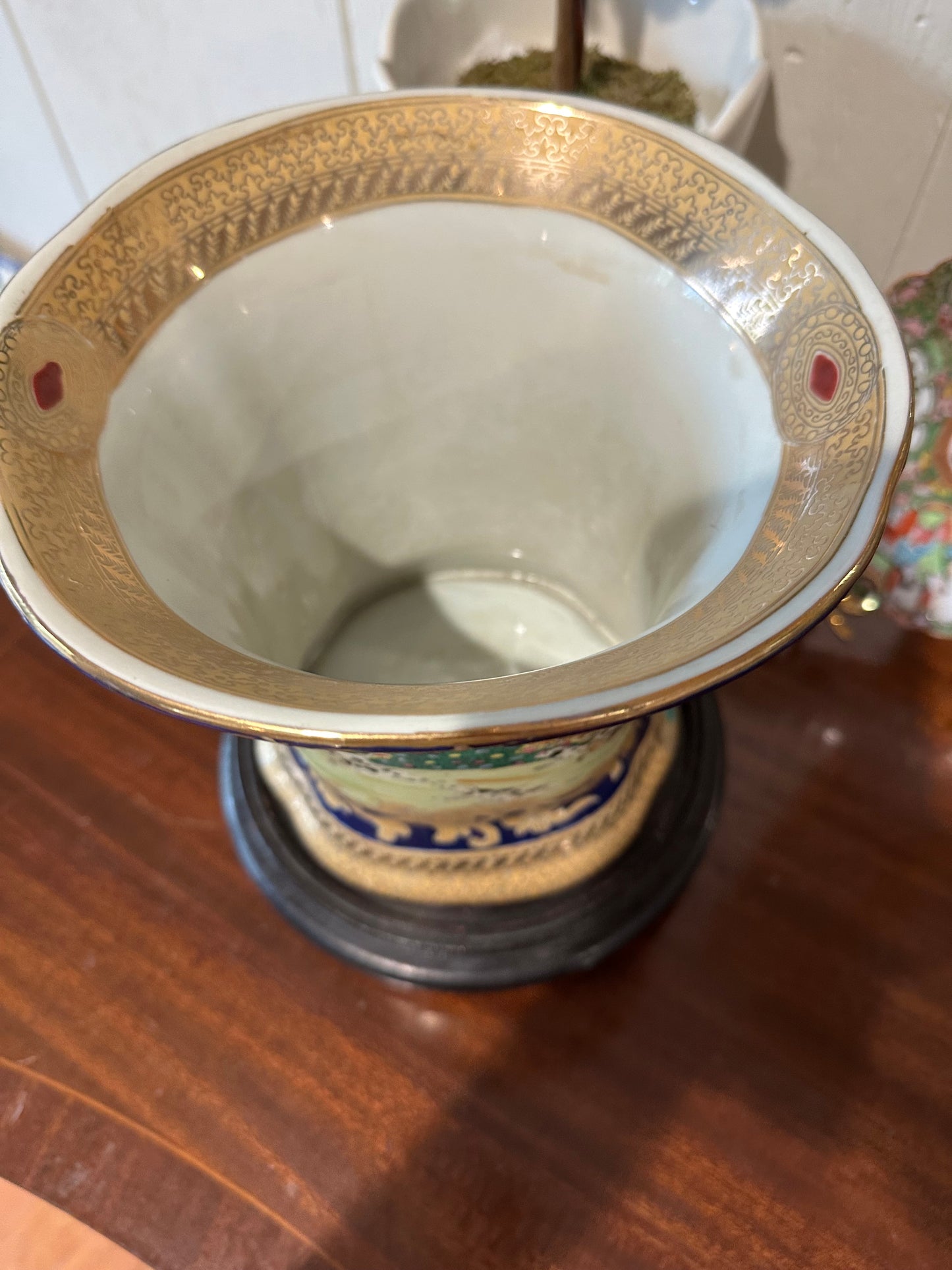 Fox Hunt Cache Pot with Stand