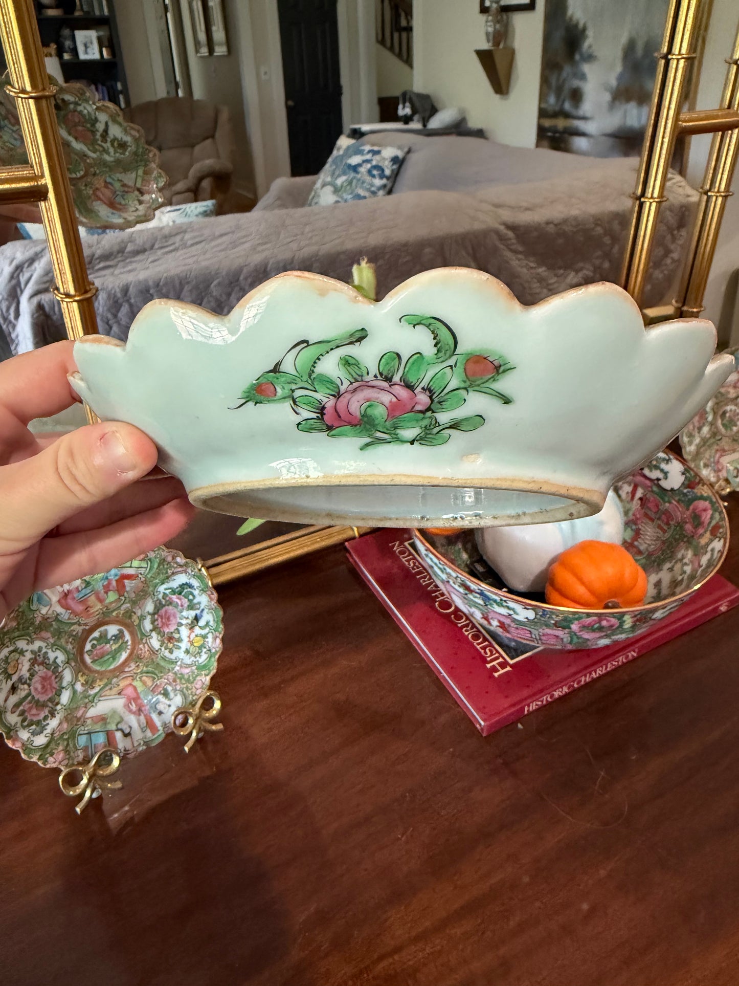 Scalloped Rose Medallion Dish