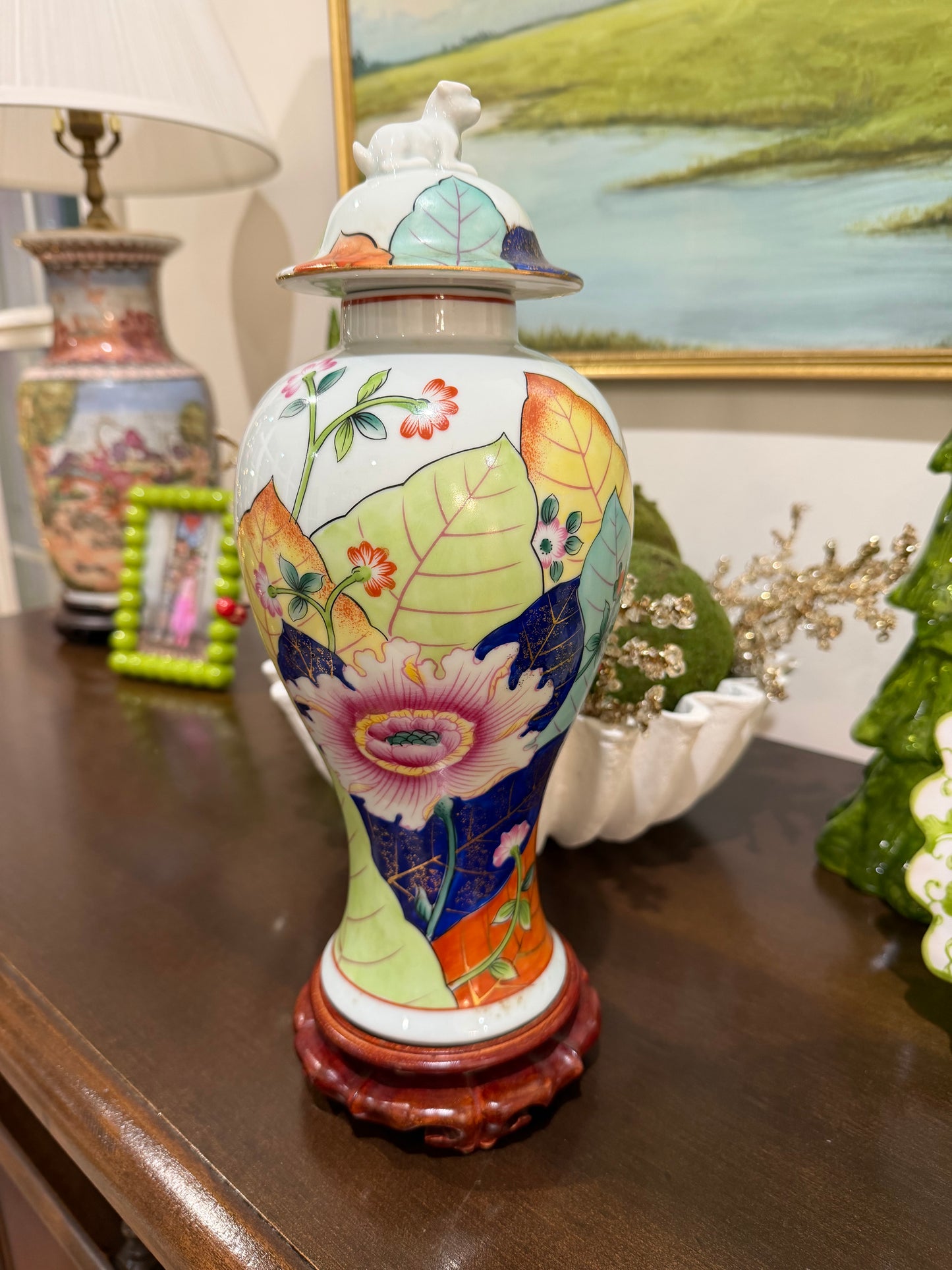 Tobacco Leaf Ginger Jar with Stand