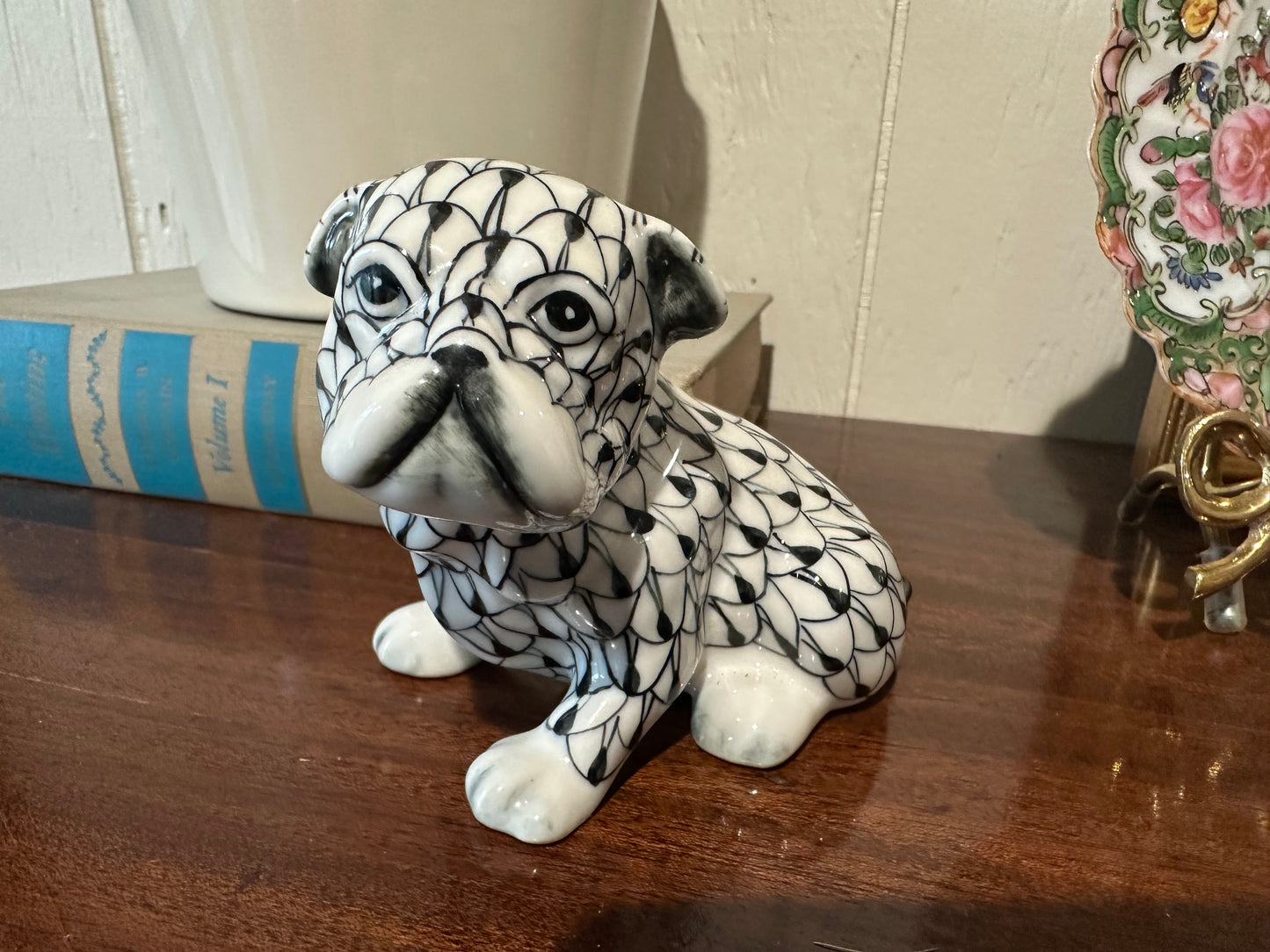 Fishnet Patterned Bulldog