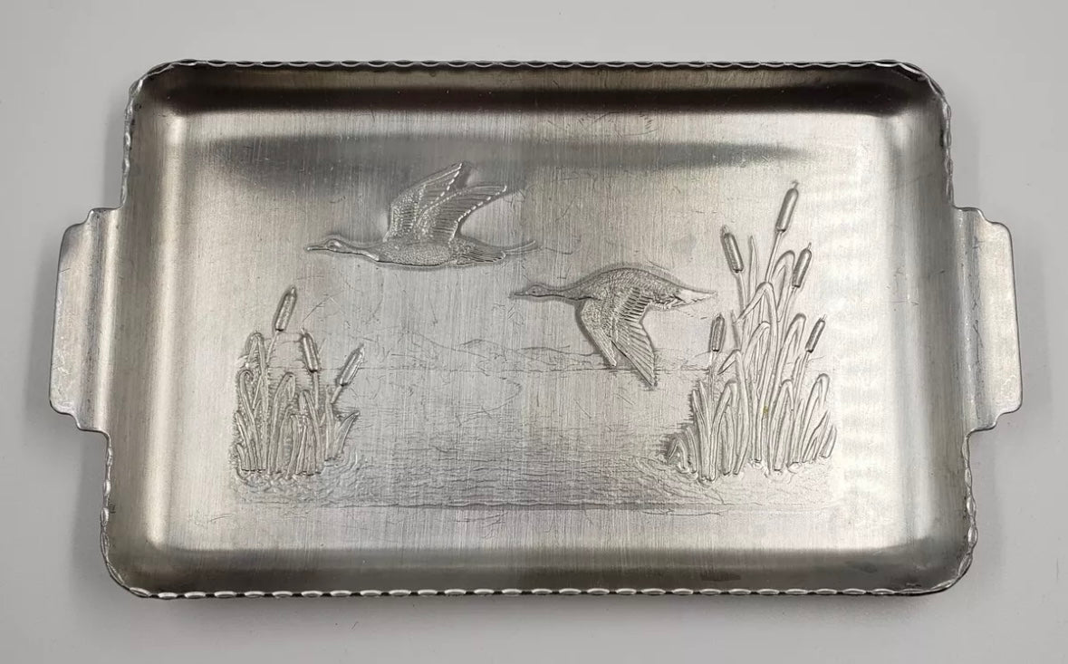 Embossed Aluminum Duck Tray