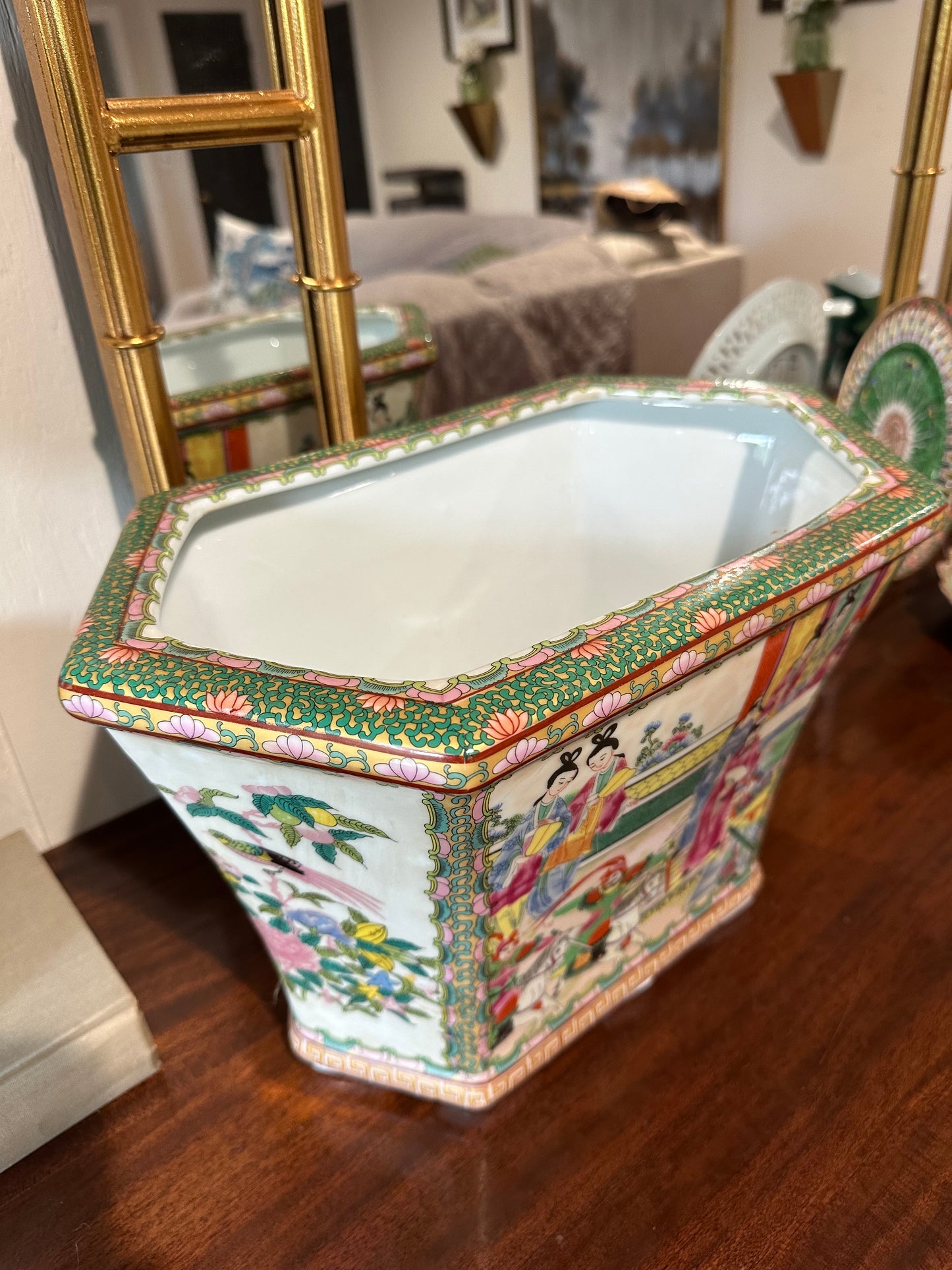 Rose Medallion Planter