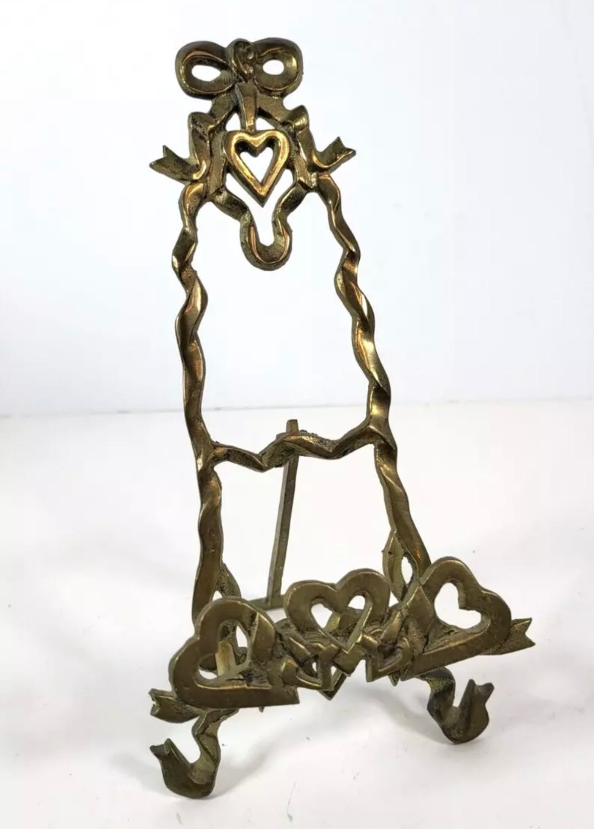Brass Bow Ornate Easel