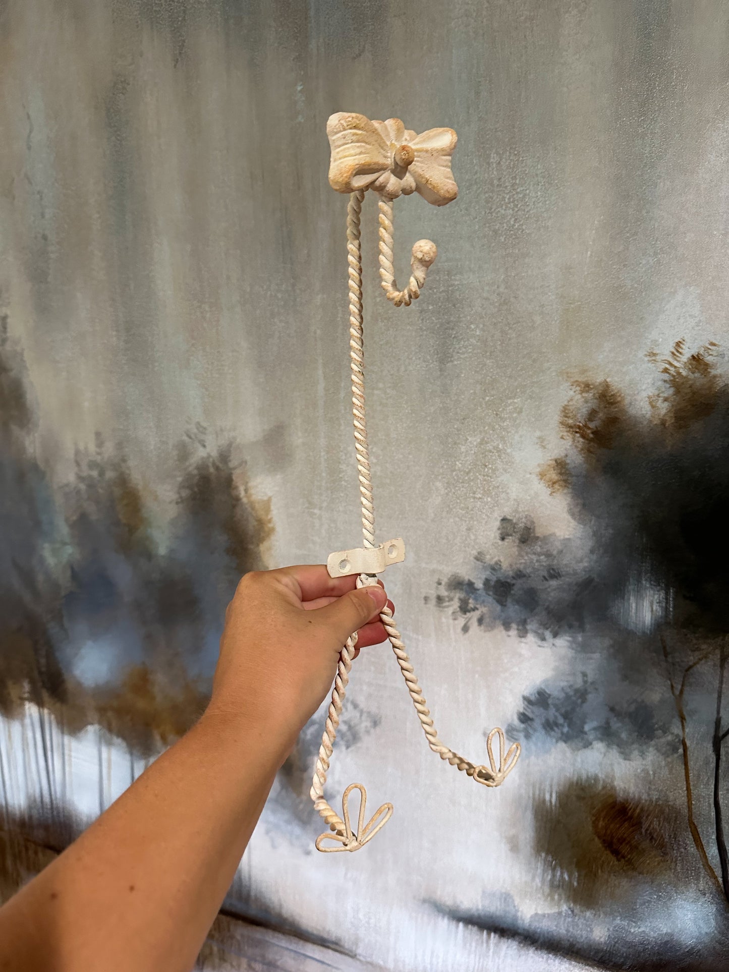 Bow Plate & Mug Wall Hanger