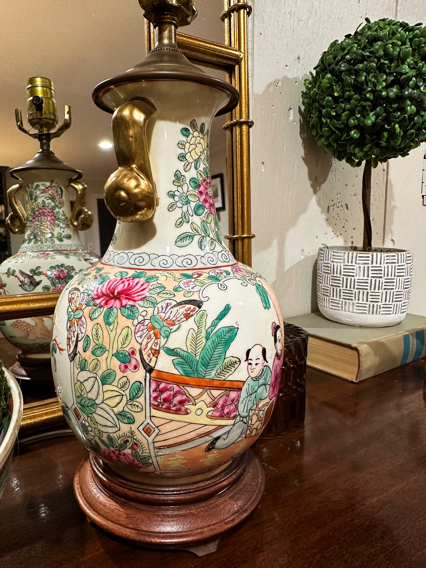 Famille Rose Lamp