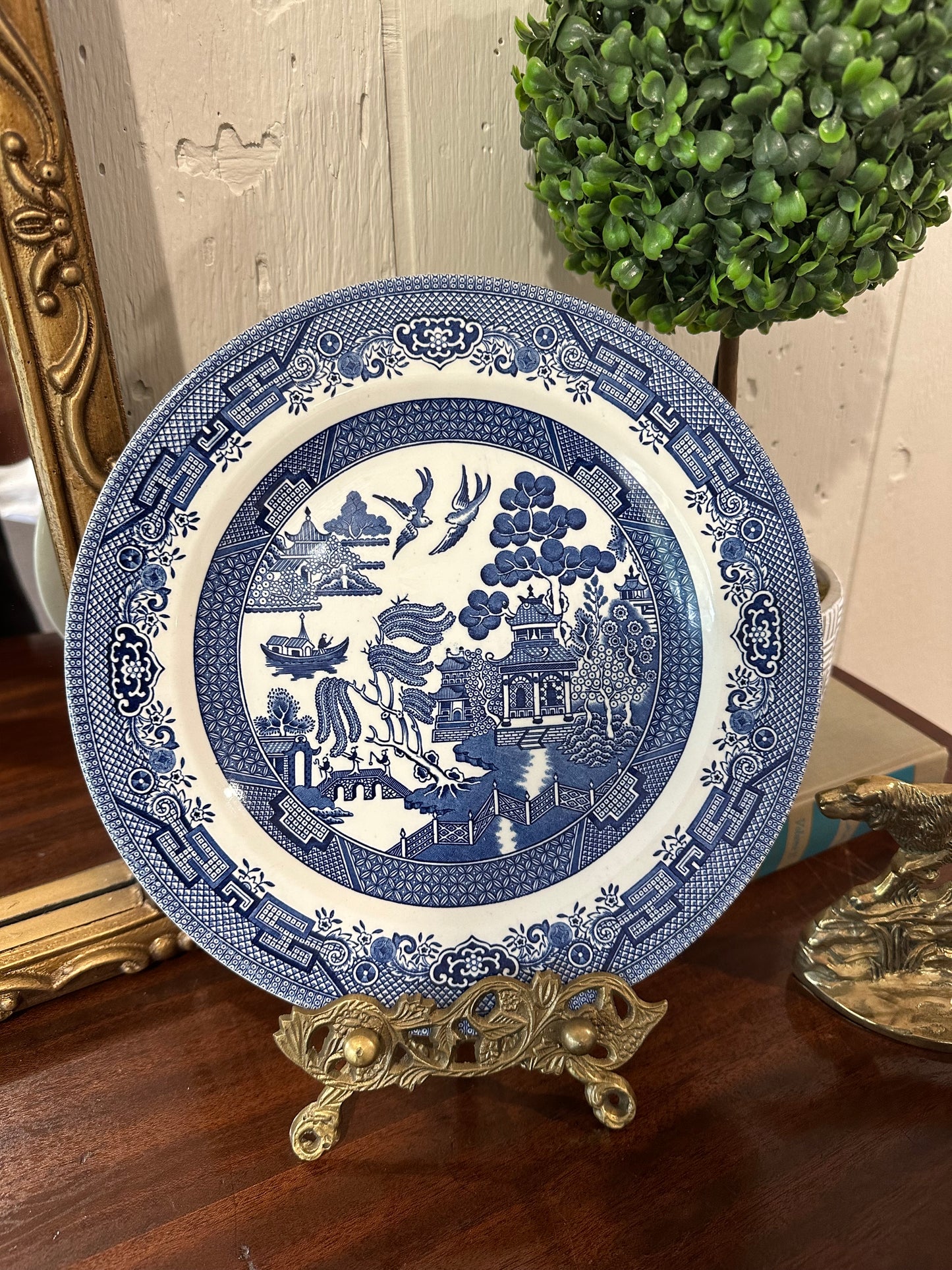 Single Blue Willow Dinner Plate