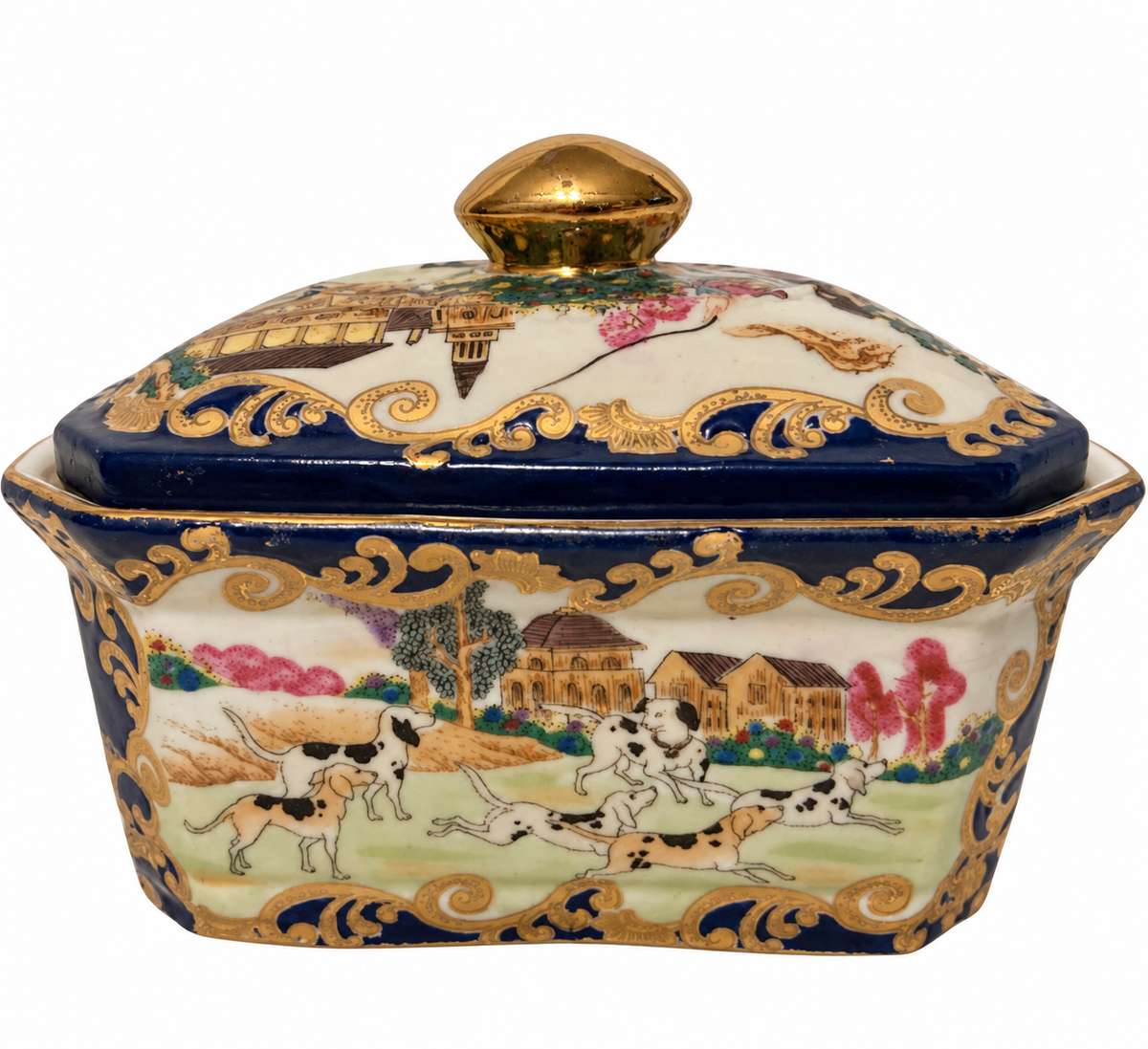 Hunt Scene Dresser Box