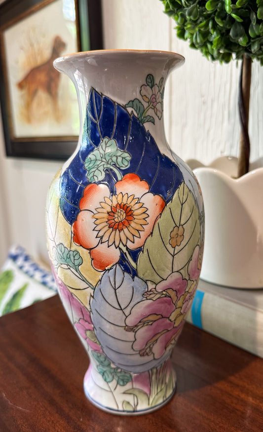 Tobacco Leaf Vase
