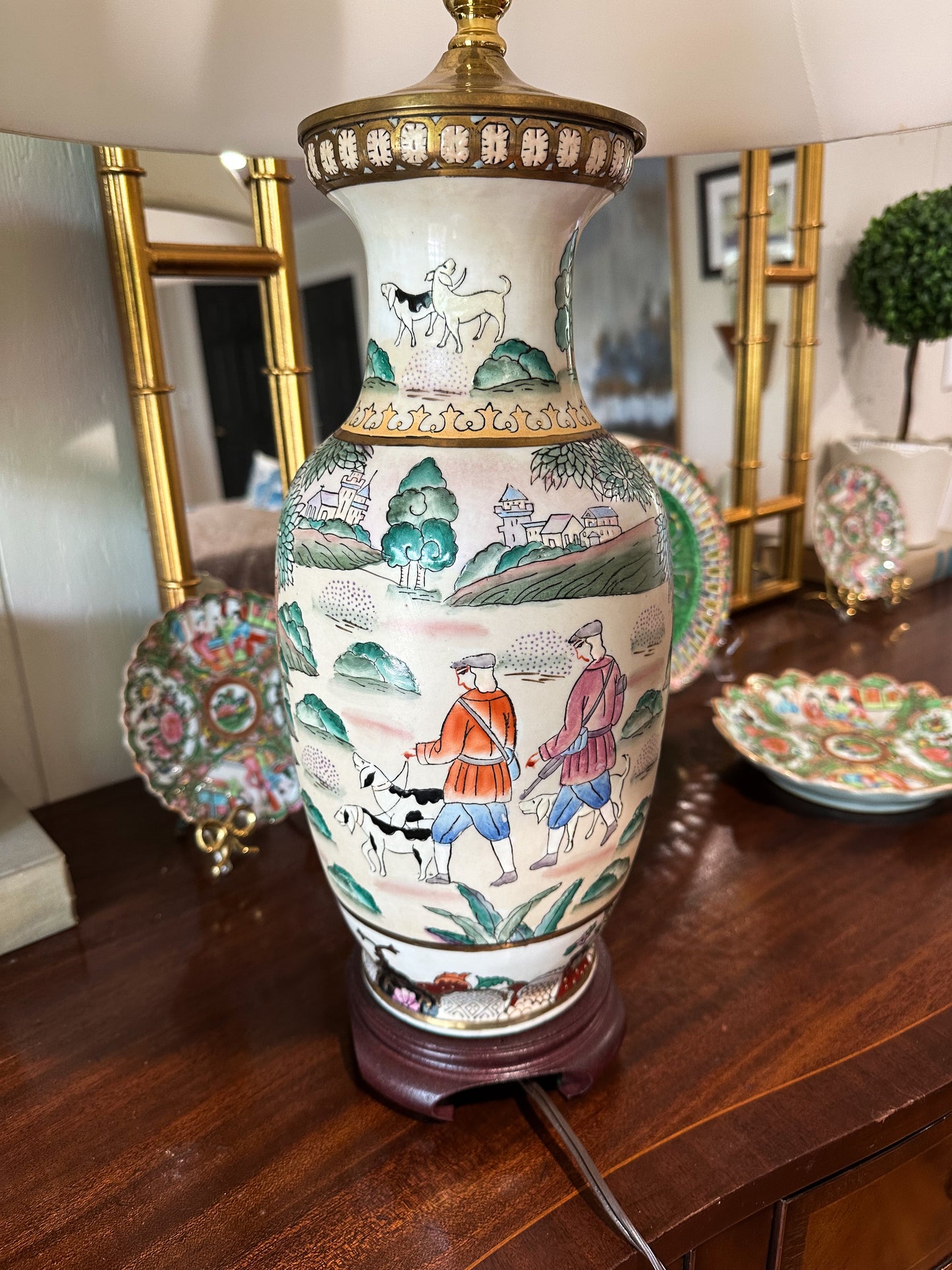 Hunt Scene Lamp