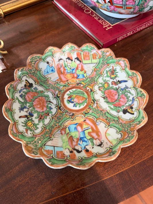 Scalloped Rose Medallion Dish