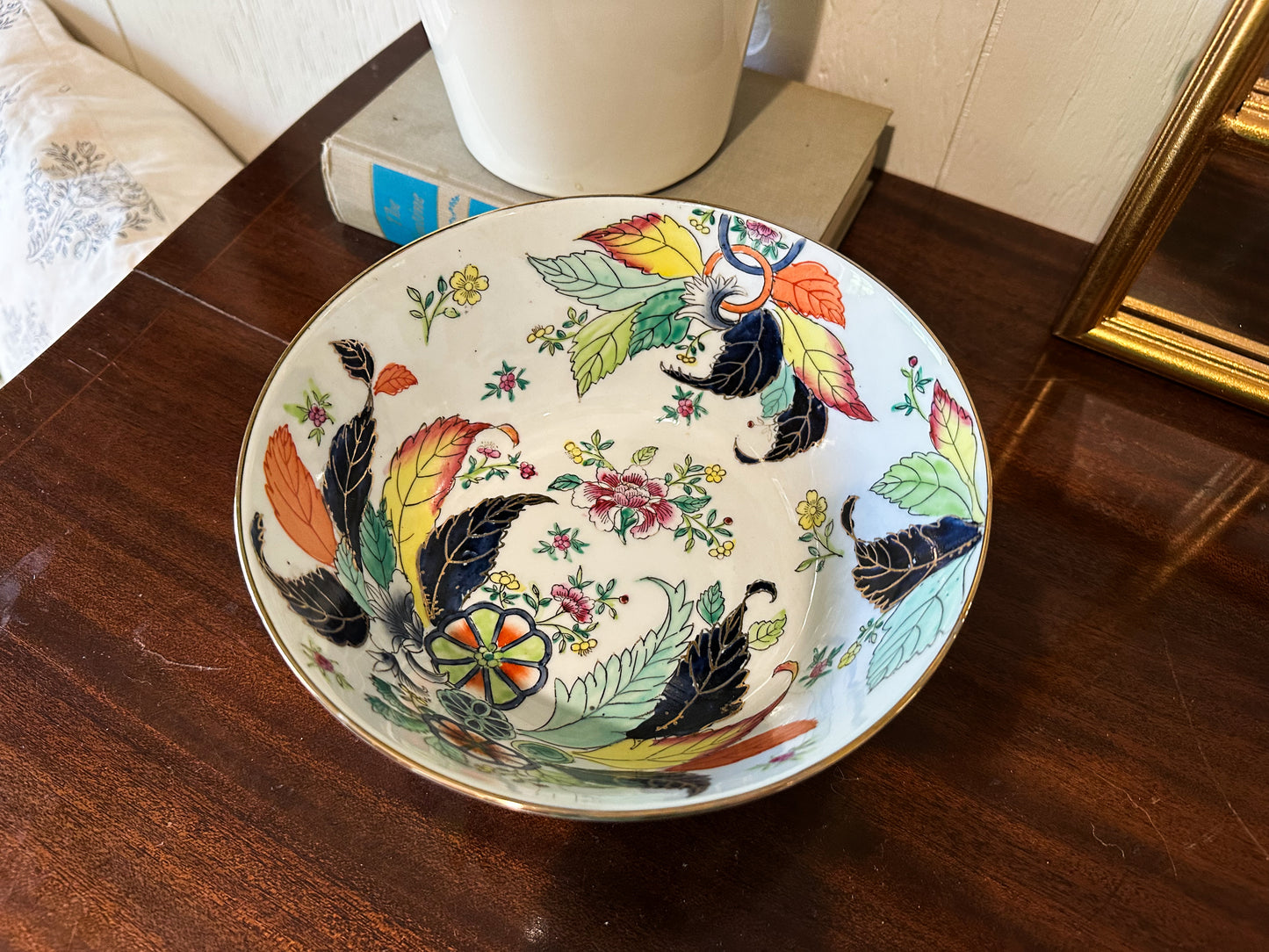 Tobacco Leaf Detailed Bowl