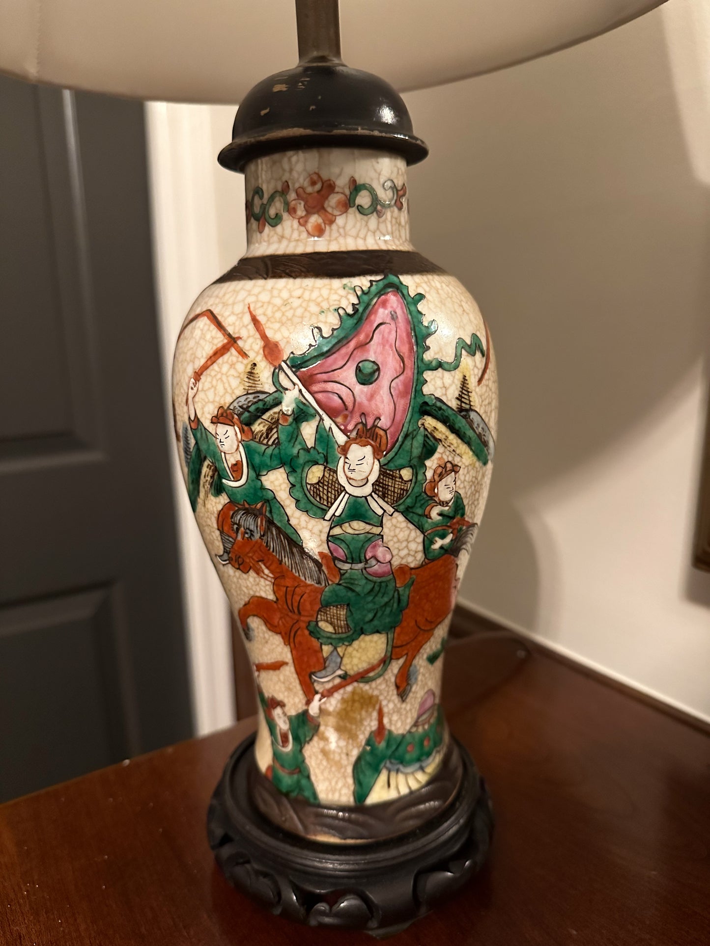 Chinoiserie Lamp