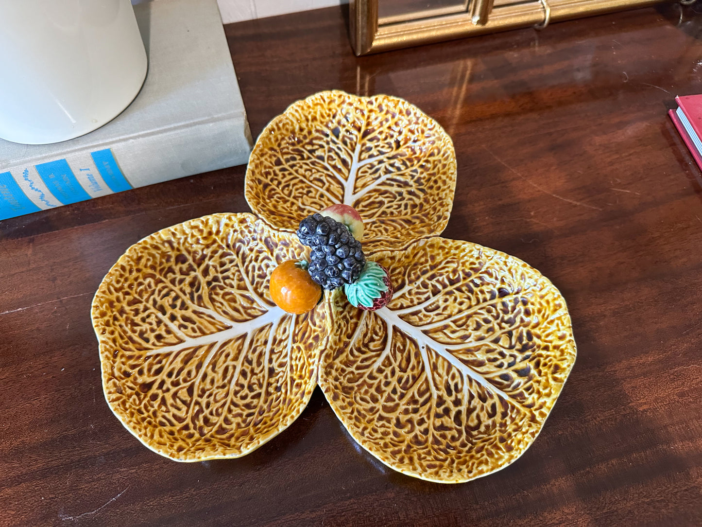 Bordallo Pinheiro Partitioned Cabbage Dish