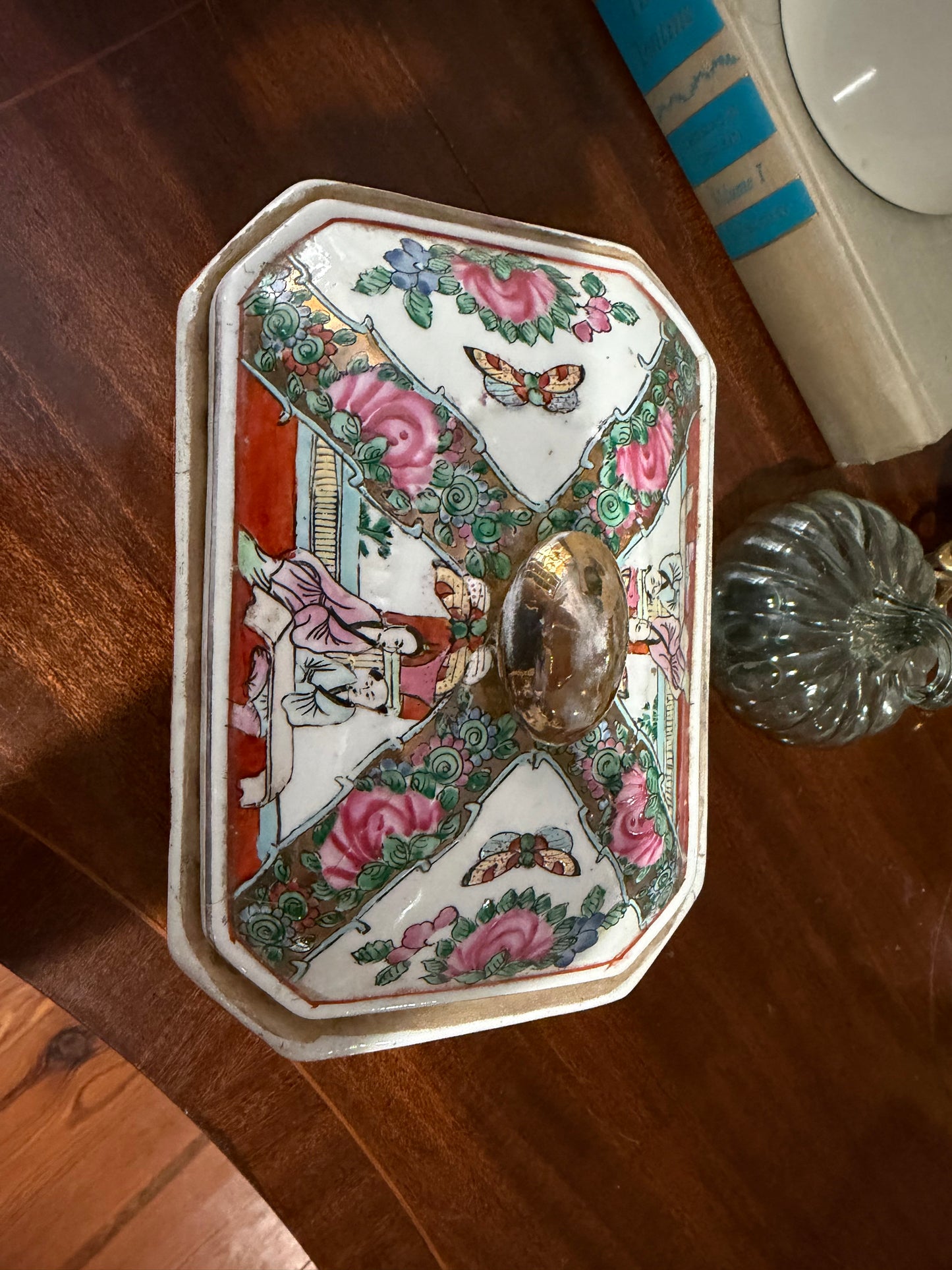 Rose Medallion Lidded Box