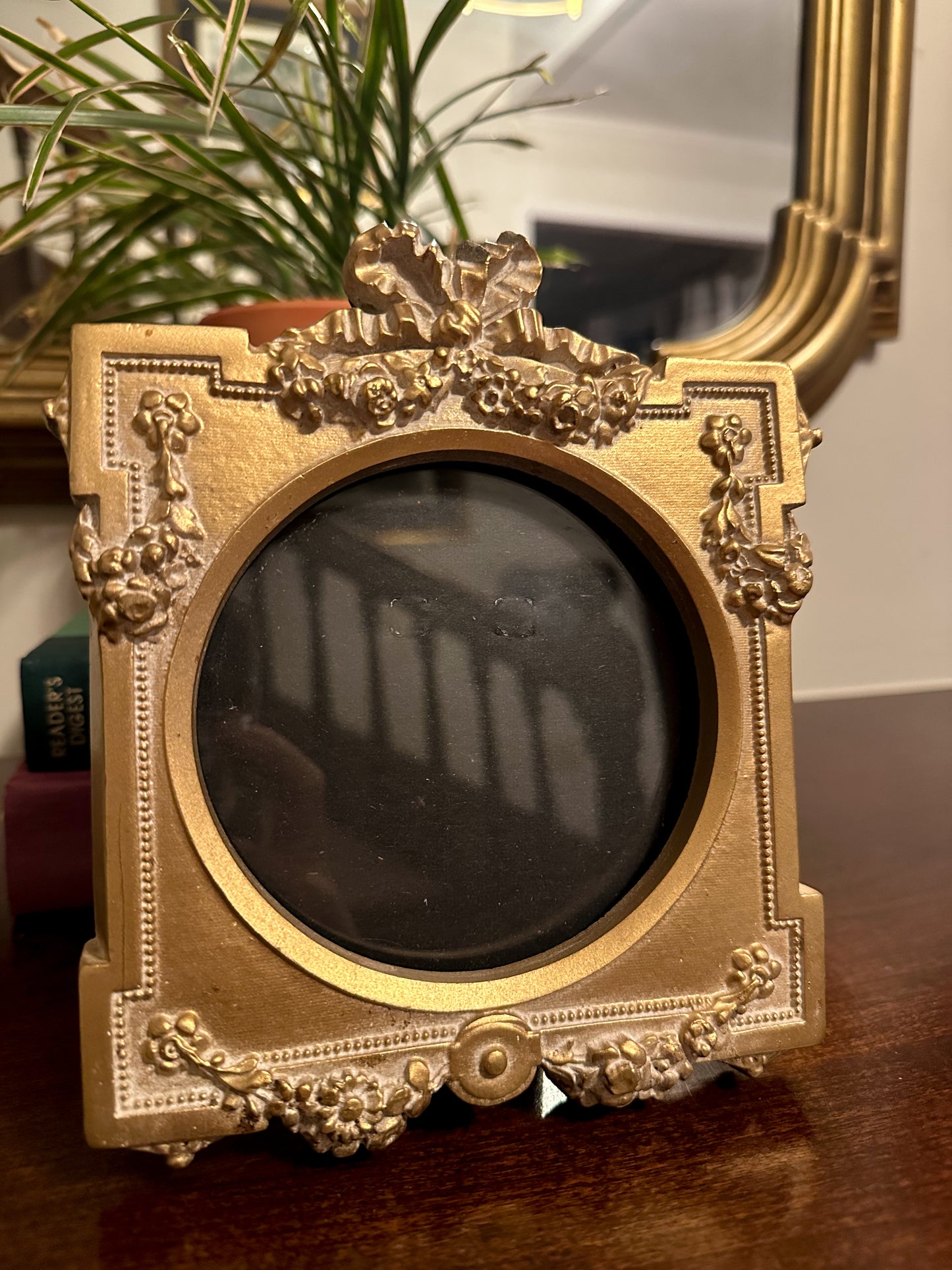 Bow Frame