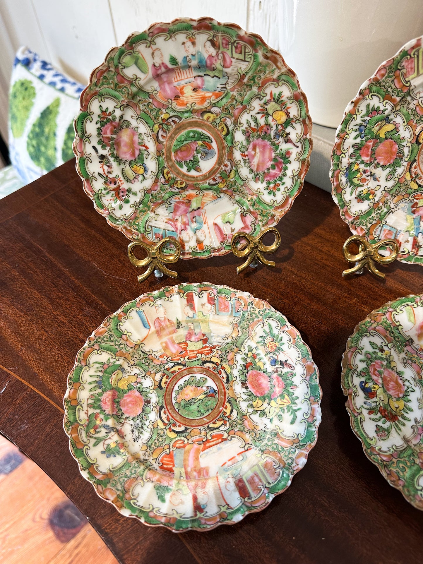 Scalloped Rose Medallion Plates