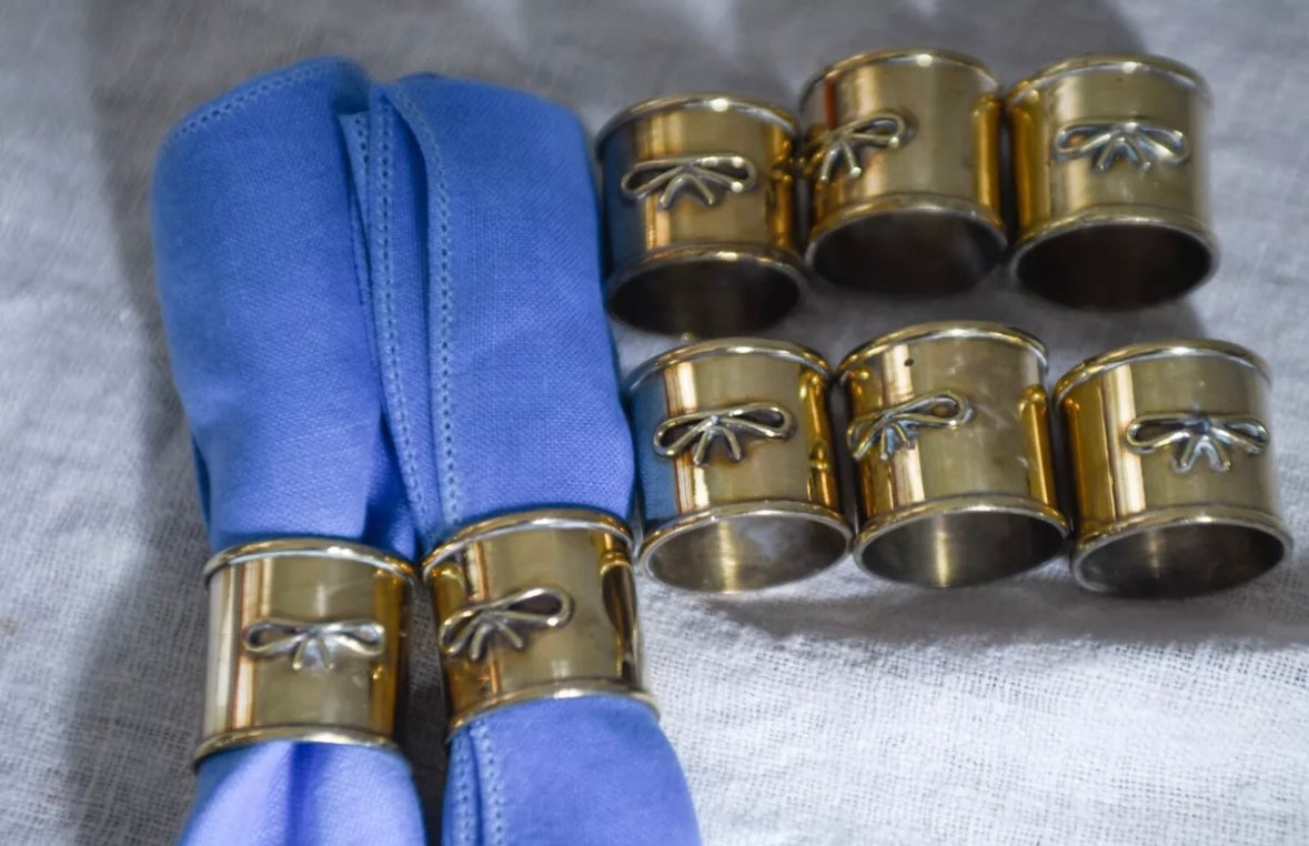 Set of 8 Bow Napkin Rings