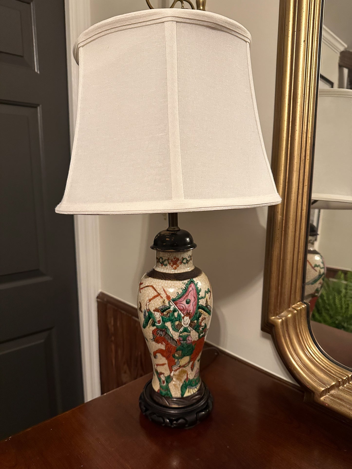 Chinoiserie Lamp