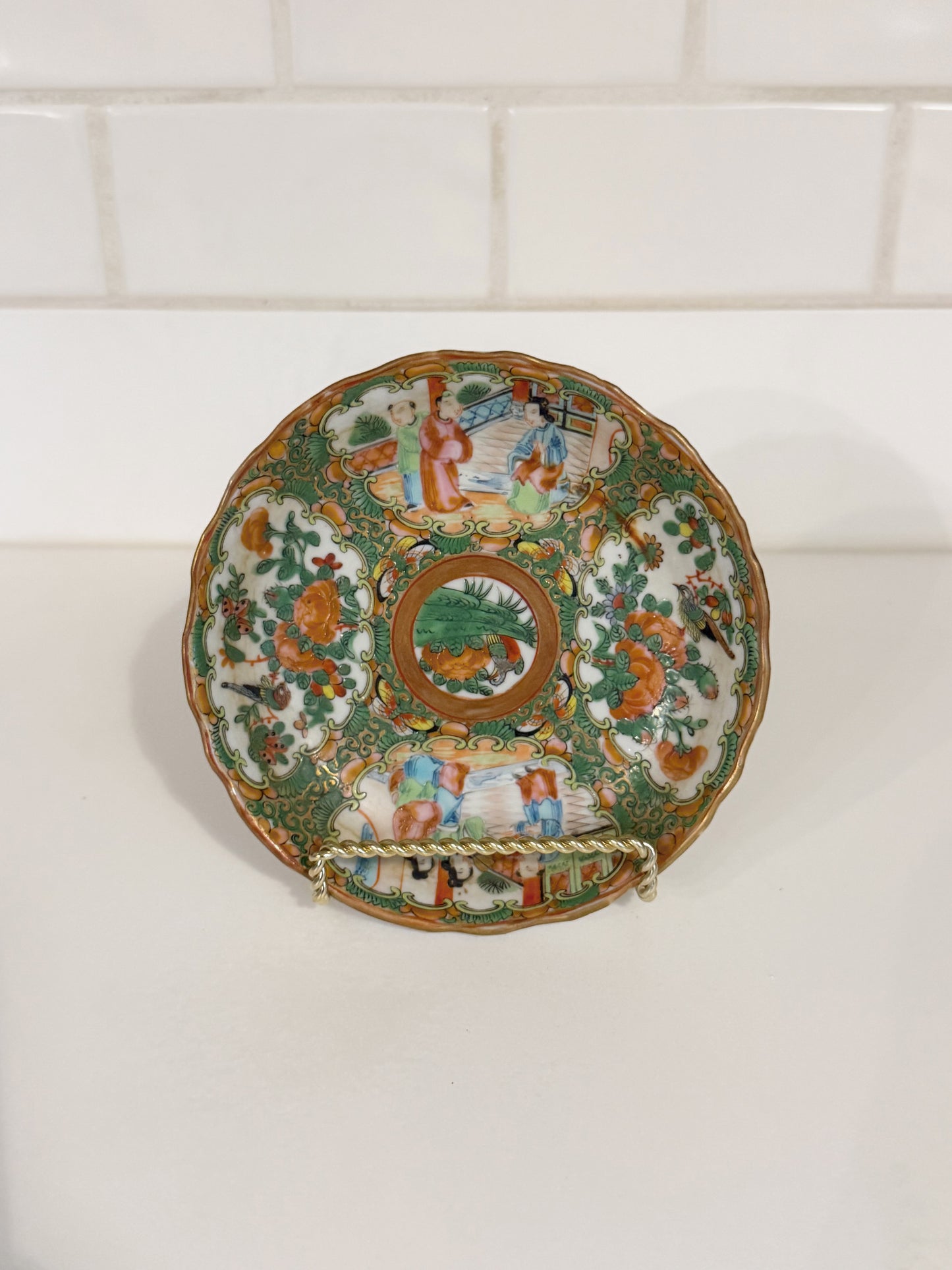 Scalloped Rose Medallion Saucer