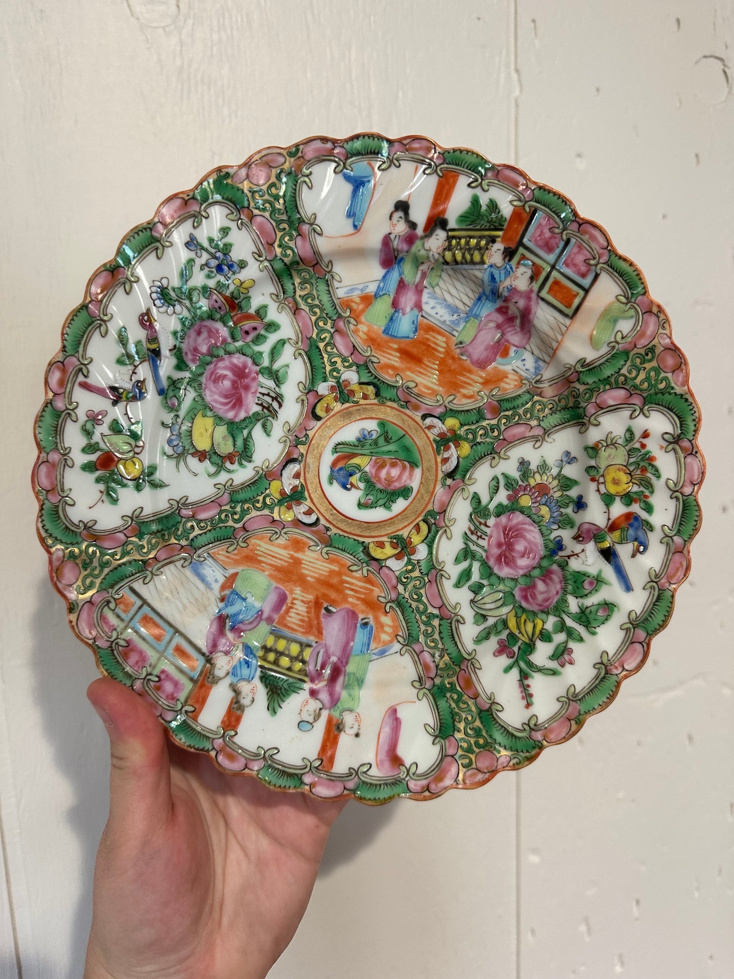 Scalloped Rose Famille Plate