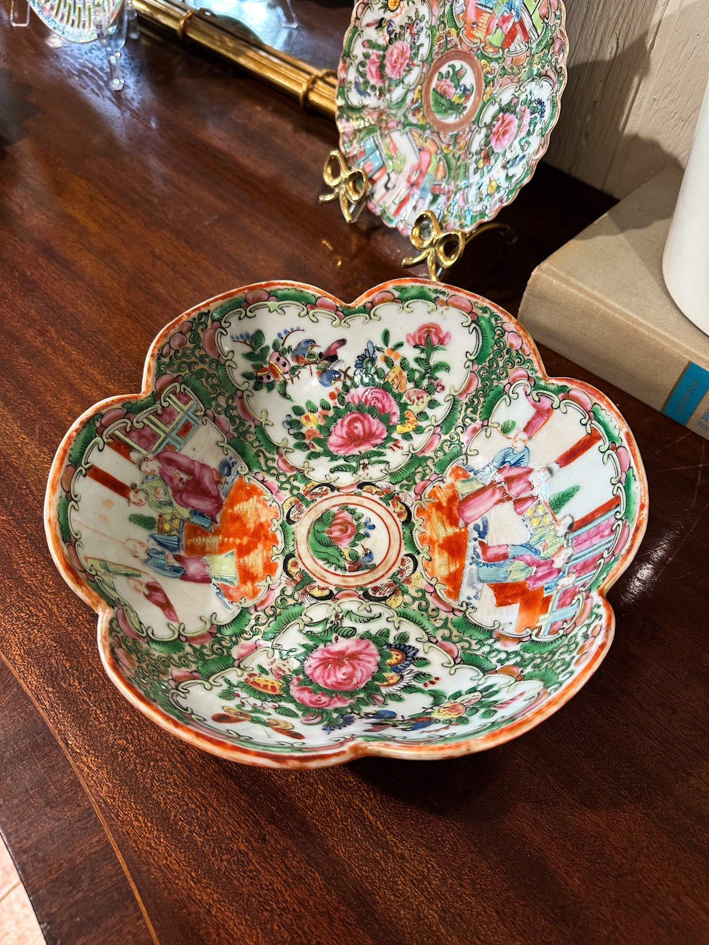 Scalloped Rose Medallion Bowl