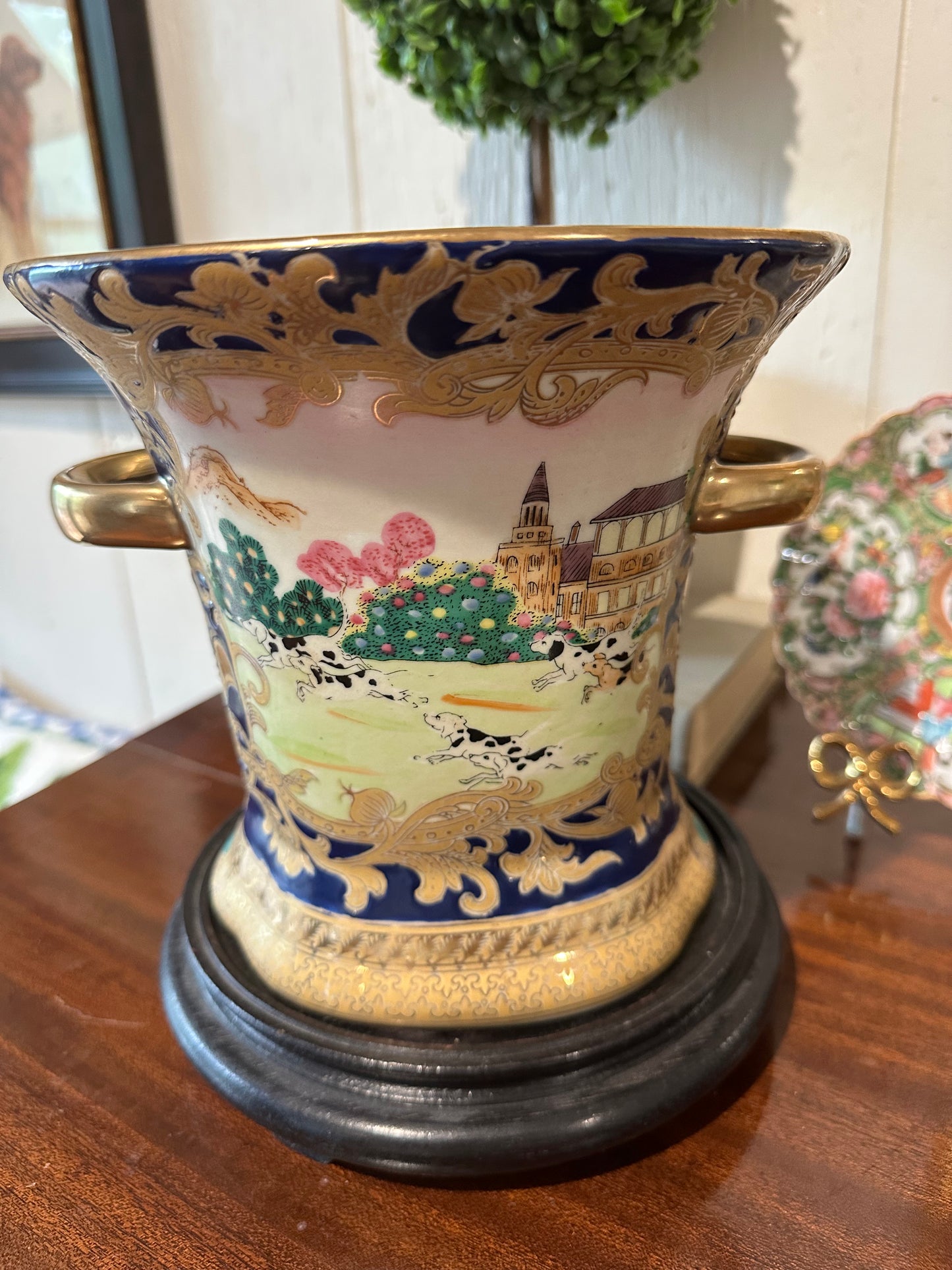 Fox Hunt Cache Pot with Stand