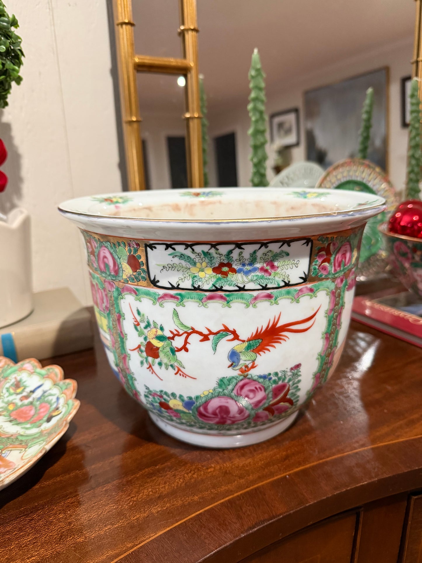 Rose Medallion Planter