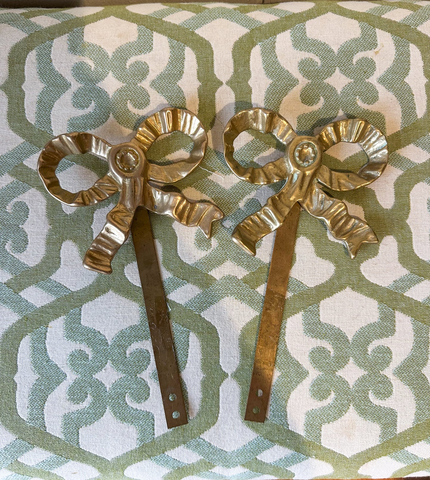 Brass Bow Hanger