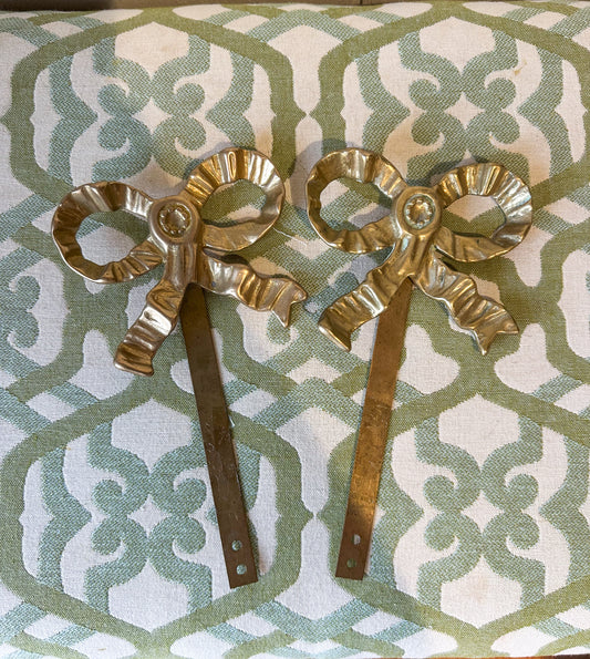 Brass Bow Hanger