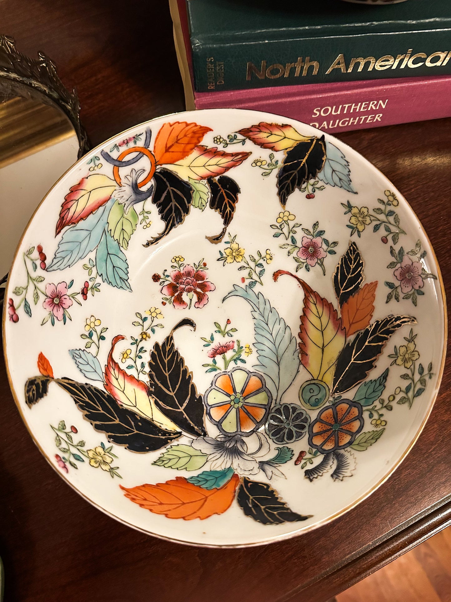 Tobacco Leaf Bowl