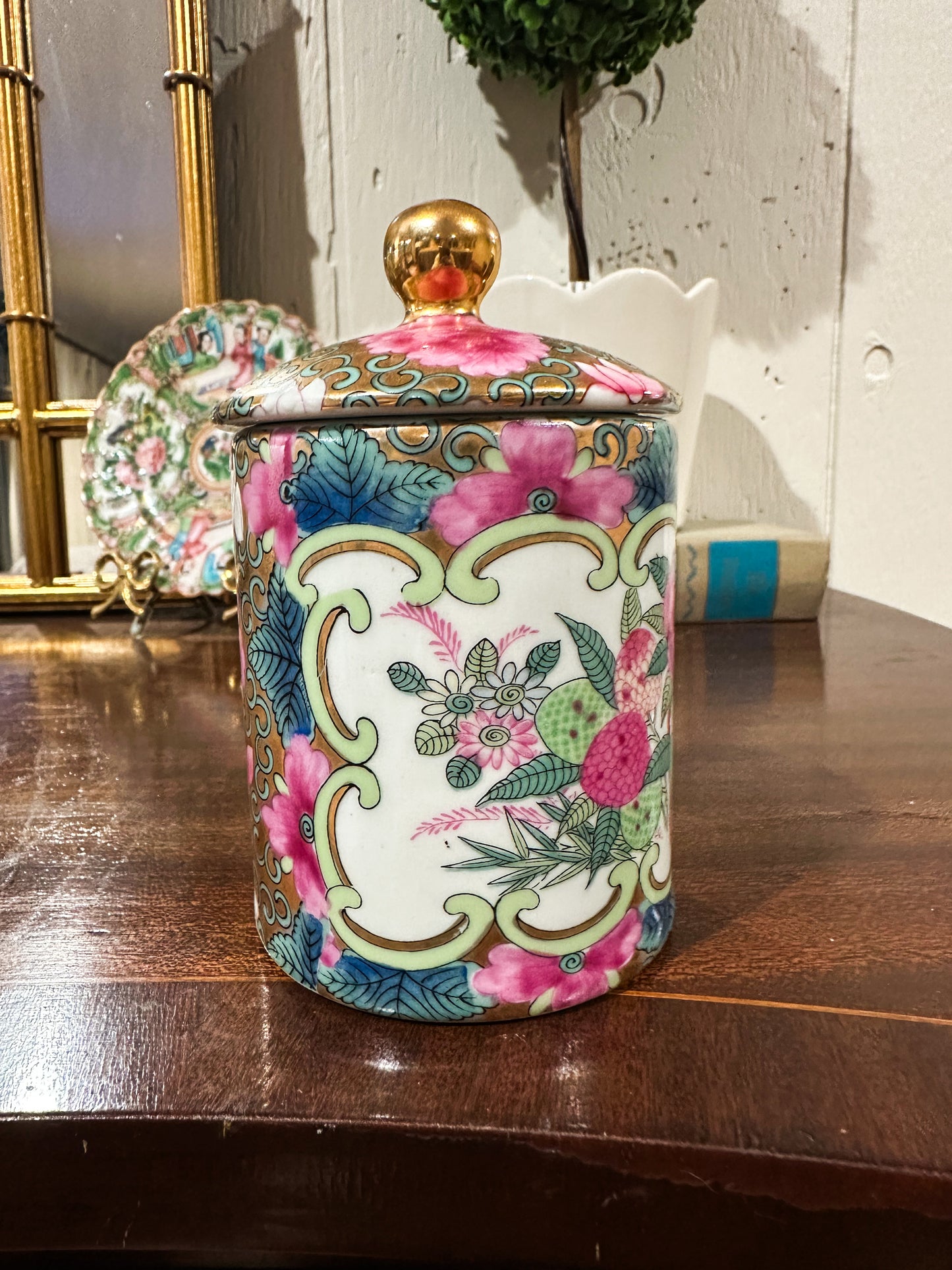 Famille Rose Lidded Jar
