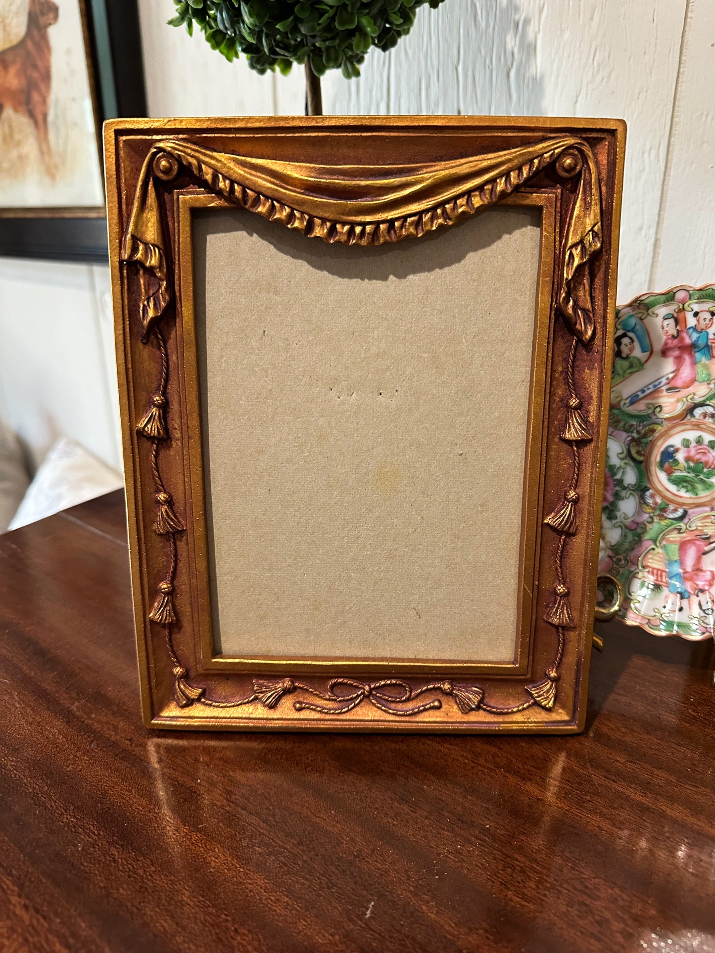 Bow & Tassel Frame