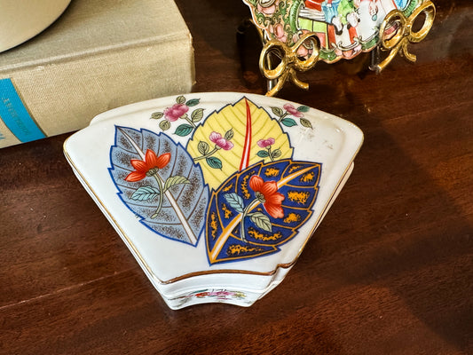 Tobacco Leaf Trinket Box