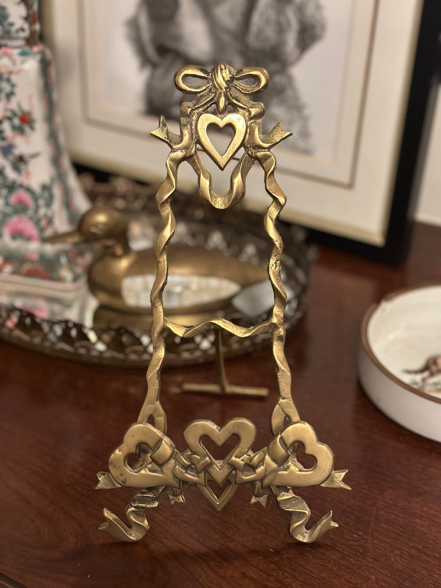 Brass Bow & Heart Ornate Easel