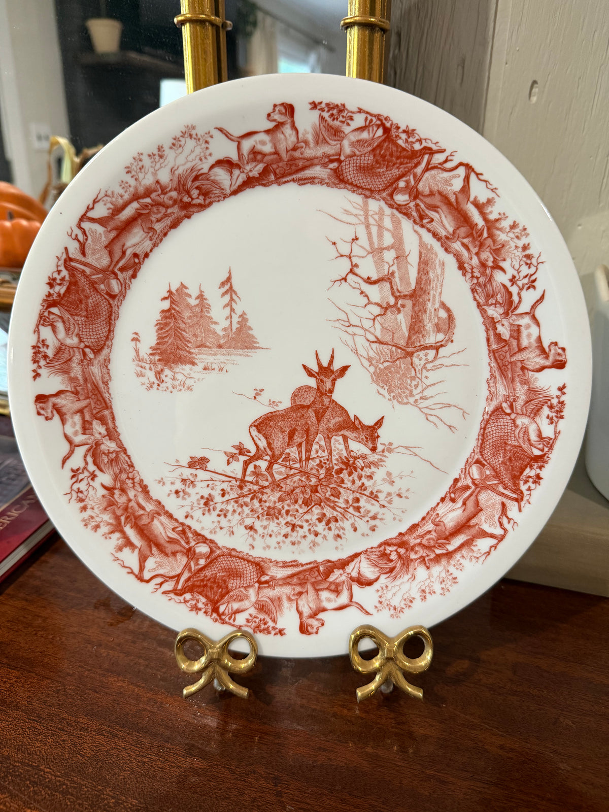 Mottahedeh Hunt Dinner Plate