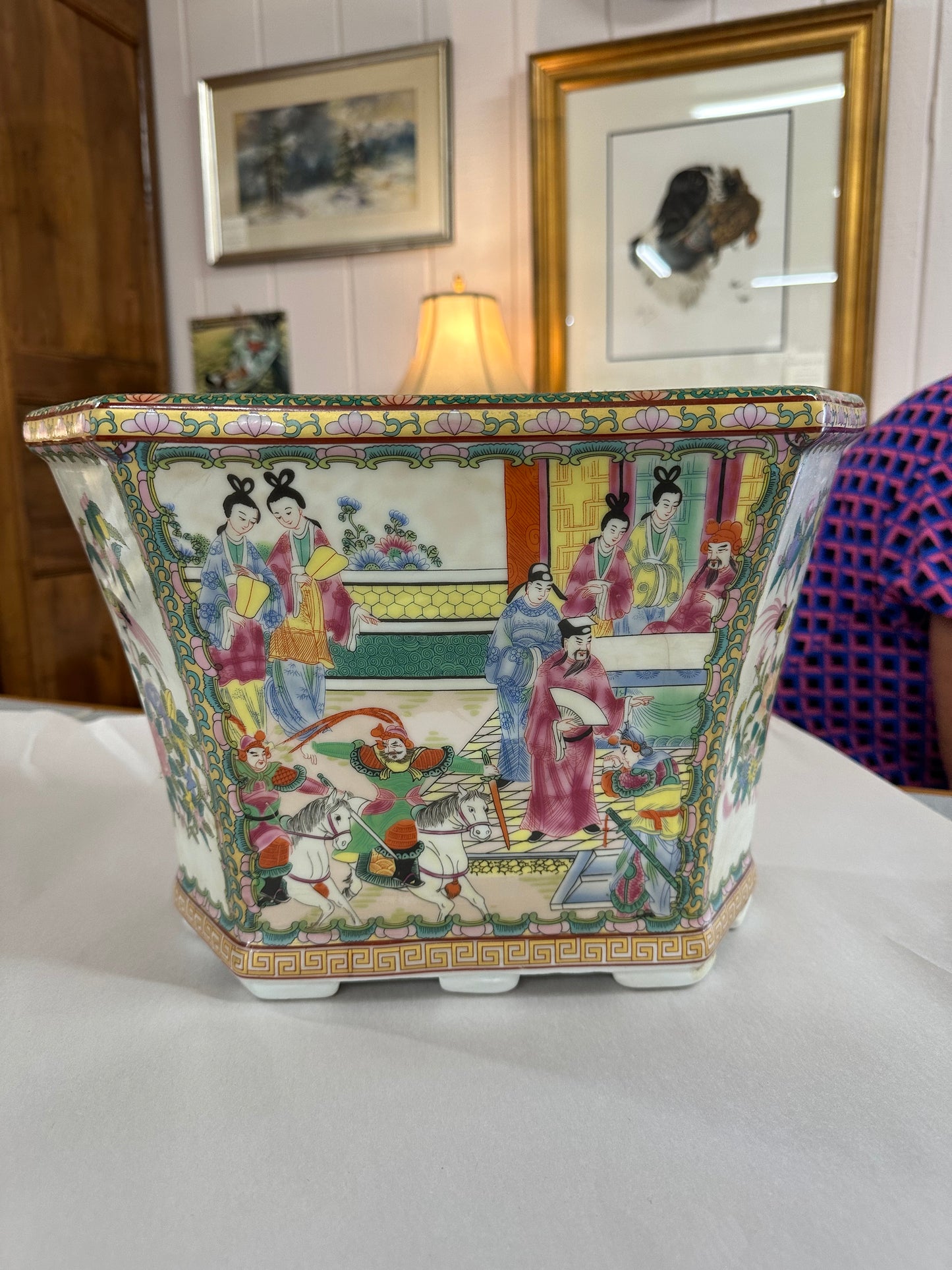 Rose Medallion Planter