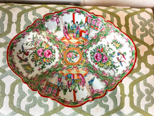 Rose Medallion Scalloped Footed Dish