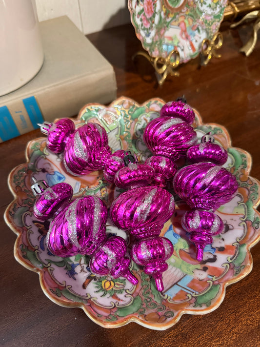 Set of 5 Fuchsia Finial Ornaments