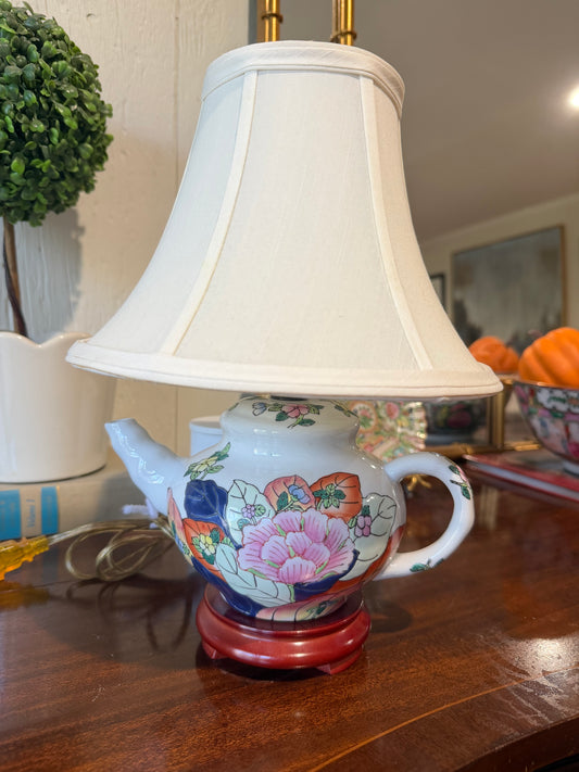 Tobacco Leaf Tea Pot Lamp