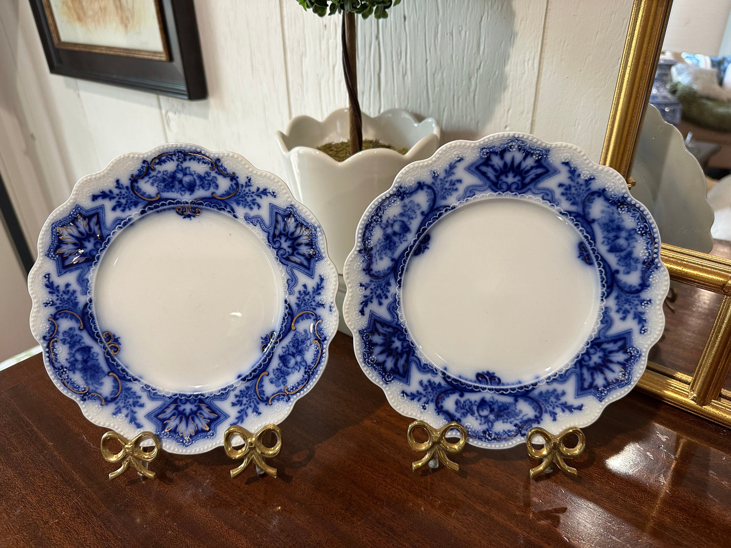 Scalloped Flow Blue Plates