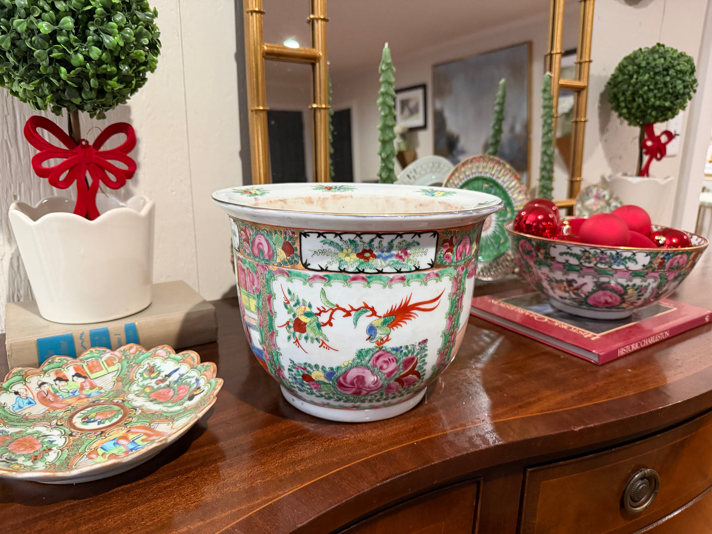 Rose Medallion Planter