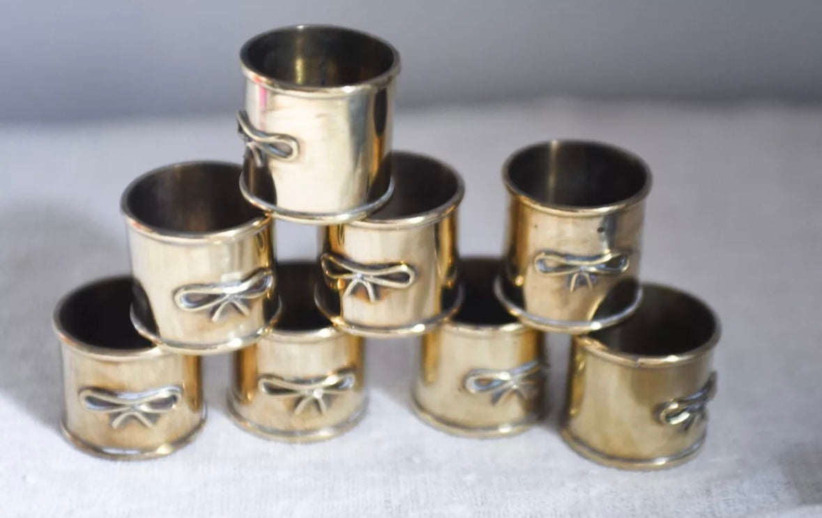 Set of 8 Bow Napkin Rings